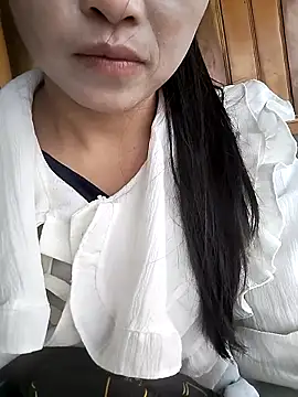 Tiyir597 online show from April 20, 2026, 3:20 am