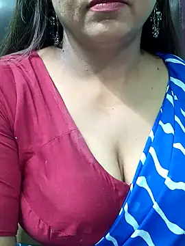 Snapshot of Bhanu-Sharma chatting on July 14, 2026, 5:23 am Bhanu-Sharma online show from July 14, 2026, 5:23 am