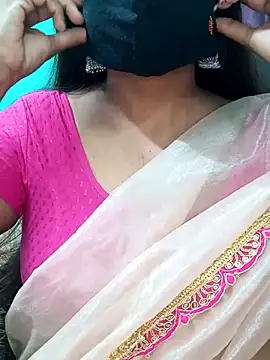 Snapshot of Bhanu-Sharma chatting on July 24, 2026, 4:21 am Bhanu-Sharma online show from July 24, 2026, 4:21 am
