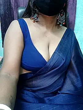 Snapshot of Bhanu-Sharma chatting on July 28, 2026, 2:13 pm Bhanu-Sharma online show from July 28, 2026, 2:13 pm