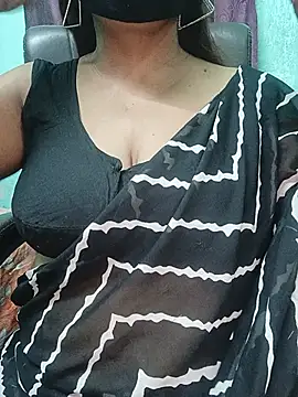 Snapshot of Bhanu-Sharma chatting on August 4, 2026, 2:19 pm Bhanu-Sharma online show from August 4, 2026, 2:19 pm