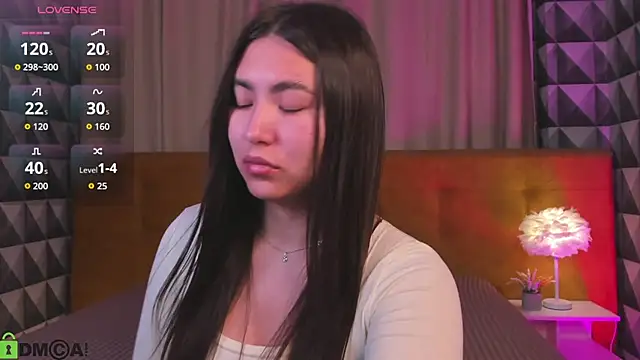 Snapshot of Megan_Williamms chatting on October 14, 2025, 9:32 am Megan Williamms online show from October 14, 2025, 9:32 am