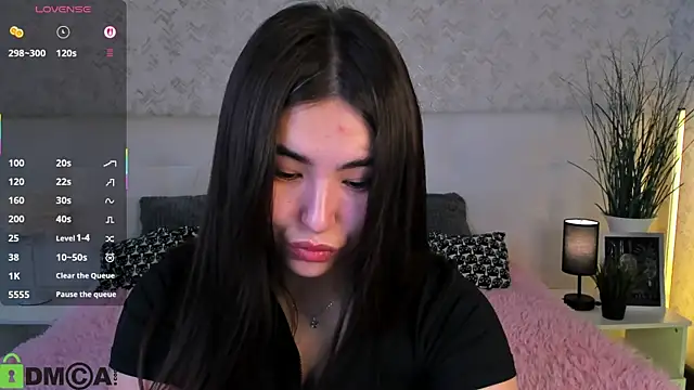 Snapshot of Megan_Williamms chatting on October 22, 2025, 12:55 am Megan Williamms online show from October 22, 2025, 12:55 am