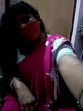 Jessi 25 online show from December 14, 2025, 5:51 pm