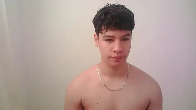 Snapshot of zeus_181 chatting on April 22, 2026, 1:56 pm zeus 181 online show from April 22, 2026, 1:56 pm