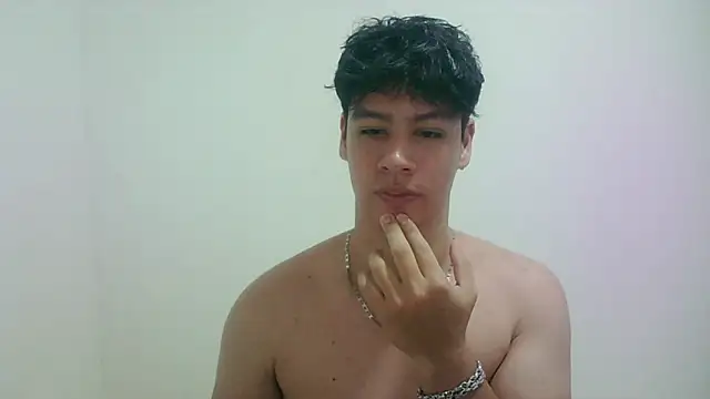 Snapshot of zeus_181 chatting on April 27, 2026, 4:10 am zeus 181 online show from April 27, 2026, 4:10 am