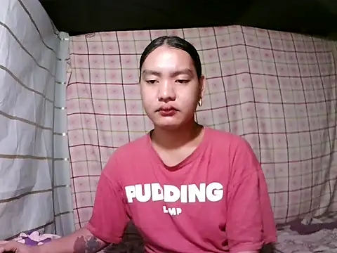 Snapshot of asian_janella chatting on December 15, 2025, 8:35 pm asian janella online show from December 15, 2025, 8:35 pm