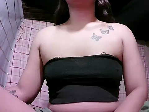 asian janella online show from March 27, 2026, 5:34 pm