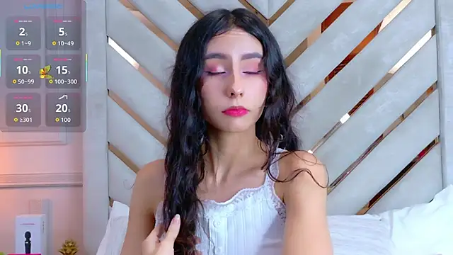 Sarah-Grace online show from October 9, 2025, 4:32 am