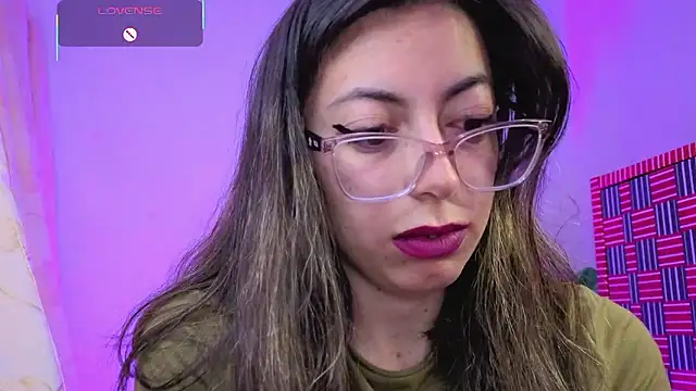 Miranda sexlove  online show from January 12, 2026, 6:07 am