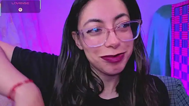 Miranda sexlove  online show from February 3, 2026, 6:40 am