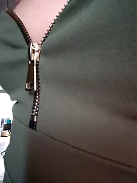 katieforest online show from February 27, 2025, 2:10 am