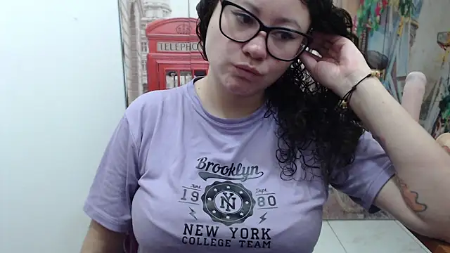 greeneyes nurse online show from November 4, 2025, 7:46 pm