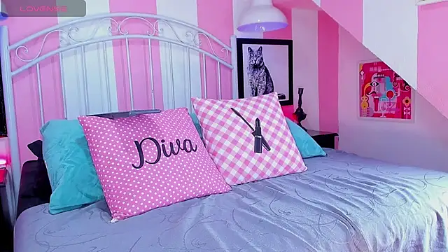 Matteo12  online show from October 1, 2025, 1:22 am