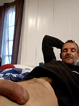 Hungwell1515 online show from November 24, 2025, 2:39 pm