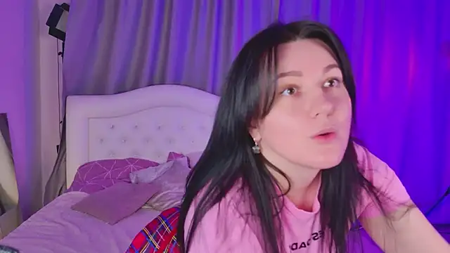 love me  tonight  online show from January 13, 2026, 11:32 pm