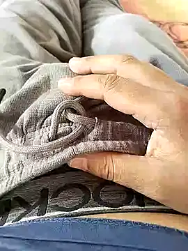 zorhotty online show from May 31, 2026, 3:04 am