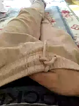 zorhotty online show from June 1, 2026, 3:08 am