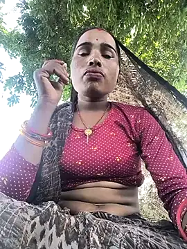 Hot raaani online show from September 9, 2025, 5:18 am