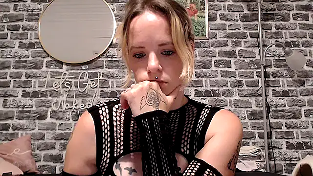 Snapshot of SexyMilf_37 chatting on June 3, 2026, 7:30 pm SexyMilf 37 online show from June 3, 2026, 7:30 pm