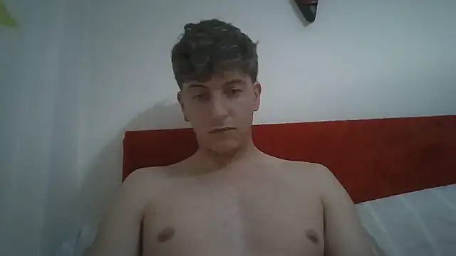Temptingboss online show from July 15, 2026, 11:32 pm