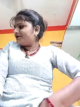 Snapshot of Hot_mirchjii chatting on October 16, 2025, 1:34 pm Hot mirchjii online show from October 16, 2025, 1:34 pm