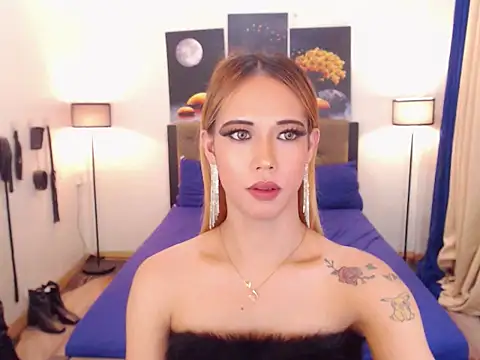 PreciousAmore online show from December 18, 2025, 3:01 am