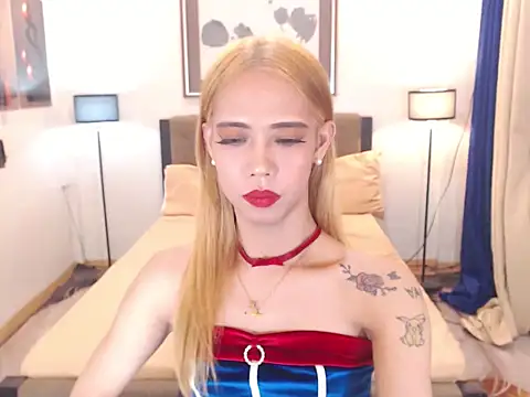 Snapshot of PreciousAmore chatting on April 24, 2026, 7:27 pm PreciousAmore online show from April 24, 2026, 7:27 pm