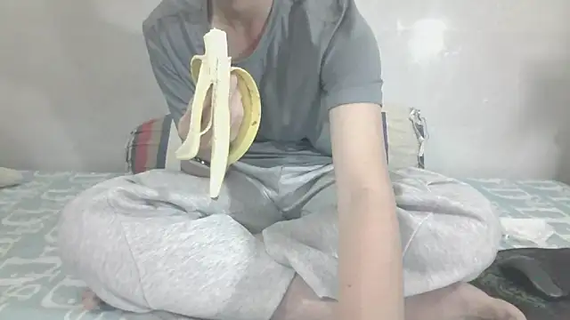 Stitchsandra online show from December 1, 2025, 12:32 pm