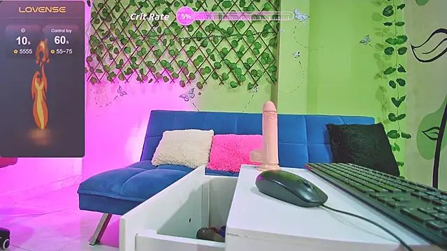 Karen Ariass online show from November 6, 2025, 2:18 pm