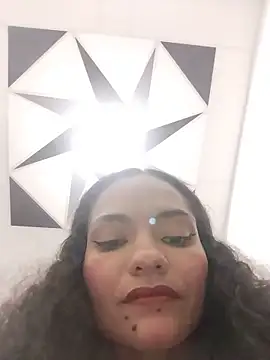 Snapshot of Karen_Ariass chatting on June 19, 2026, 3:33 am Karen Ariass online show from June 19, 2026, 3:33 am