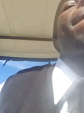 Snapshot of sex-machanic chatting on December 2, 2025, 5:46 am sex-machanic online show from December 2, 2025, 5:46 am