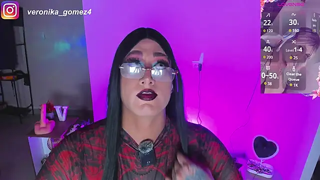 Sweetveronik 44 online show from March 26, 2026, 8:09 am