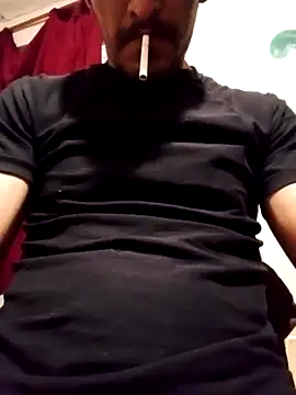 Golonzo1996 online show from October 27, 2025, 11:31 pm