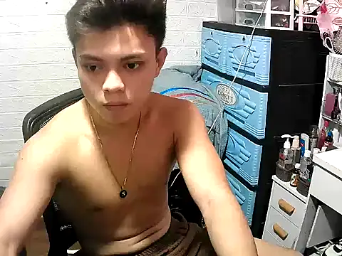 Snapshot of Pinoy_slutcummer69 chatting on May 8, 2026, 8:08 am Pinoy slutcummer69 online show from May 8, 2026, 8:08 am