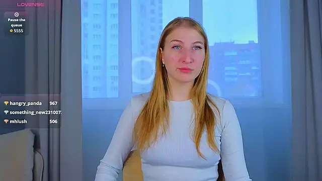 LorettaGladman online show from September 26, 2025, 4:05 am