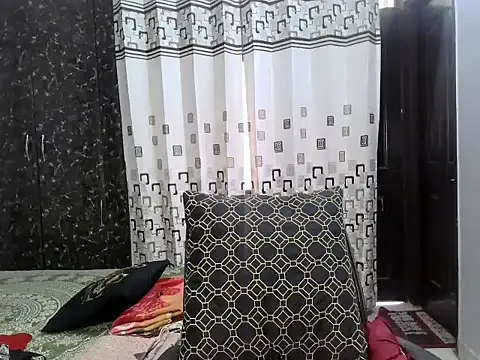 Snapshot of Meri_Cutie_Pie chatting on October 3, 2025, 8:22 am Meri Cutie Pie online show from October 3, 2025, 8:22 am