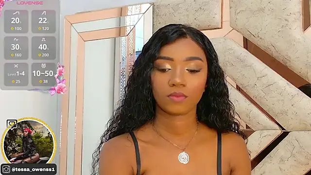 Tessa Owenss online show from October 5, 2025, 11:52 am