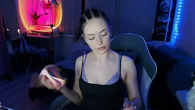 cutefrendlyuser online show from May 20, 2026, 10:38 pm