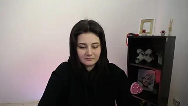 Katrin kiss  online show from January 6, 2026, 3:05 pm