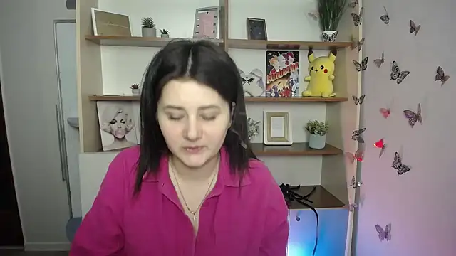 Katrin kiss  online show from April 4, 2026, 12:46 pm