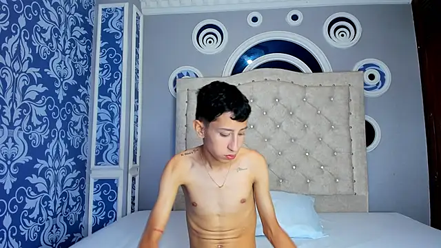 spicyslim  online show from November 4, 2025, 2:43 am