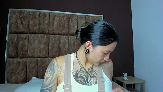 Snapshot of Kitty_ravee chatting on September 13, 2025, 11:37 pm Kitty ravee online show from September 13, 2025, 11:37 pm