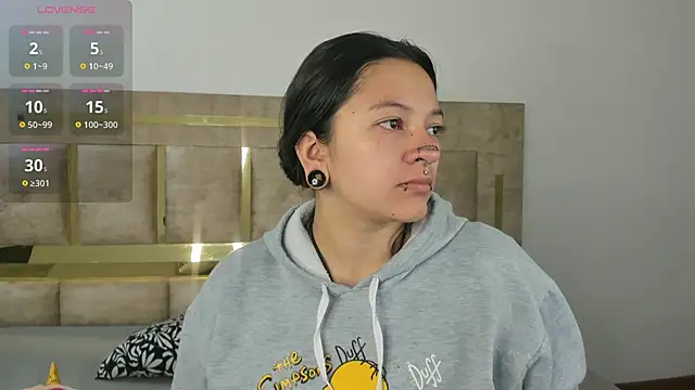 Snapshot of Kitty_ravee chatting on October 5, 2025, 2:43 am Kitty ravee online show from October 5, 2025, 2:43 am