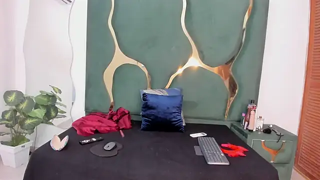 perlaasm online show from October 20, 2025, 12:16 pm