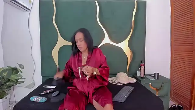 perlaasm online show from October 29, 2025, 1:02 pm