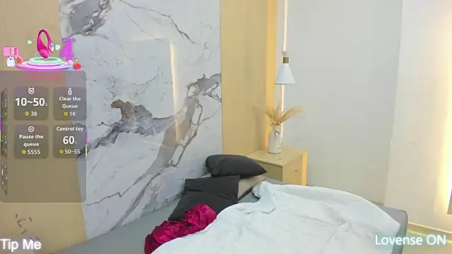 DollyBrowncc online show from September 27, 2025, 2:16 am