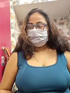 nisha 1110 online show from November 10, 2025, 1:54 pm