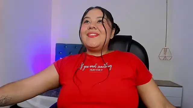 Snapshot of julieta_miller01 chatting on September 11, 2025, 11:54 am julieta miller01 online show from September 11, 2025, 11:54 am