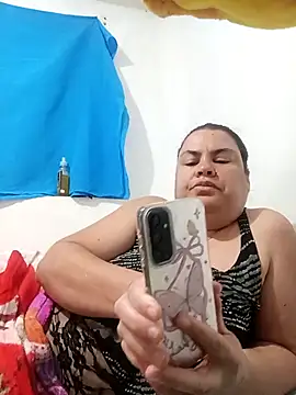 yaneth  online show from October 10, 2025, 11:20 am